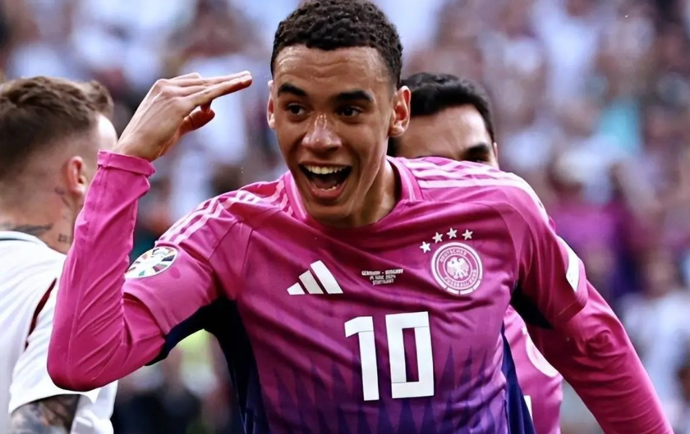 爱游戏网页版-捷克女足斩获两连胜在小组中表现出色的简单介绍