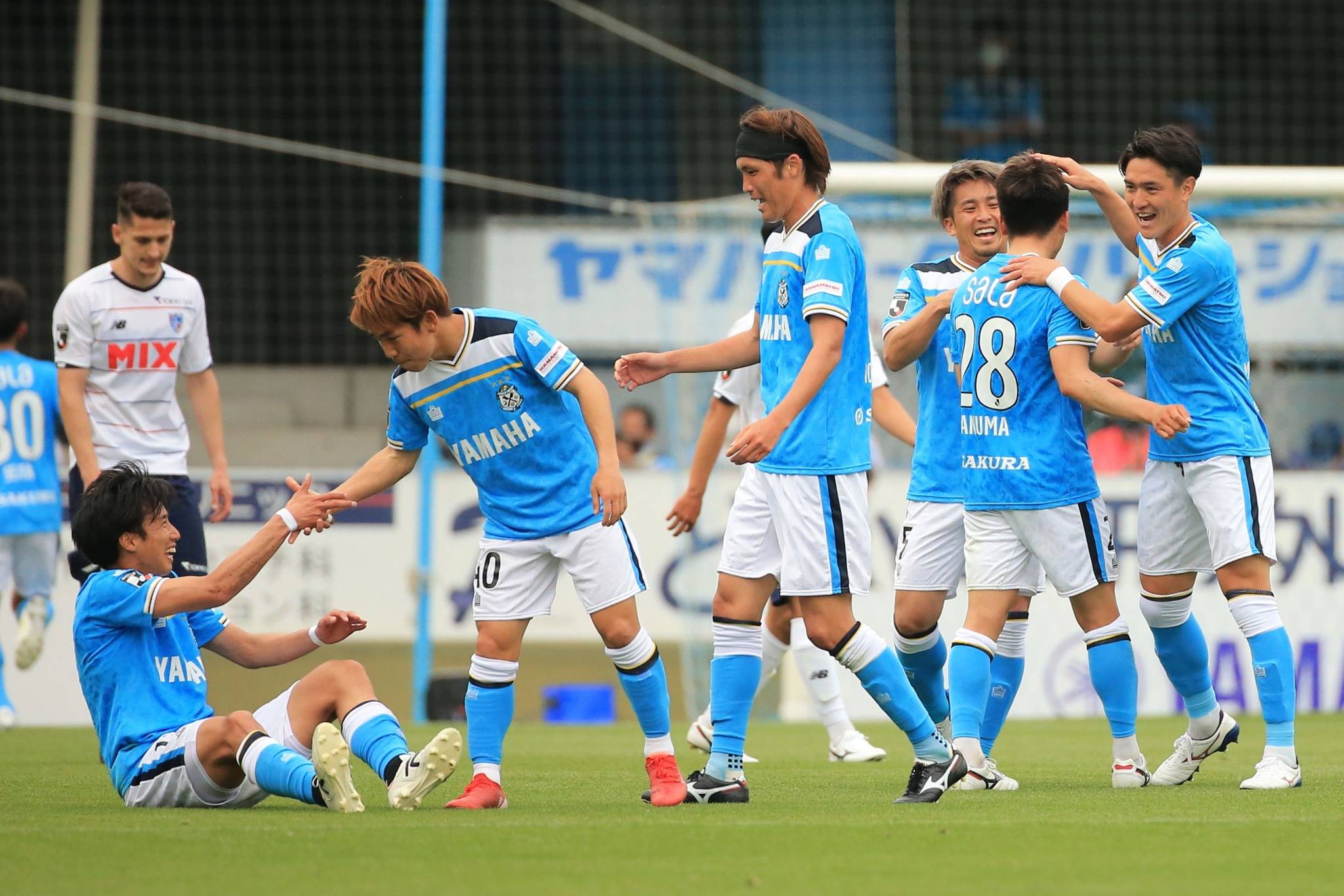 爱游戏体育官网-东京FC战胜对手，晋级下一轮比赛