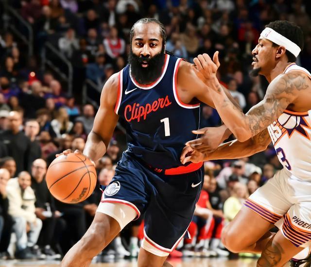 太阳全队火力全开,成功逆转快船获得开门红的简单介绍 太阳全队火力全开,成功逆转快船获得开门红的简单介绍