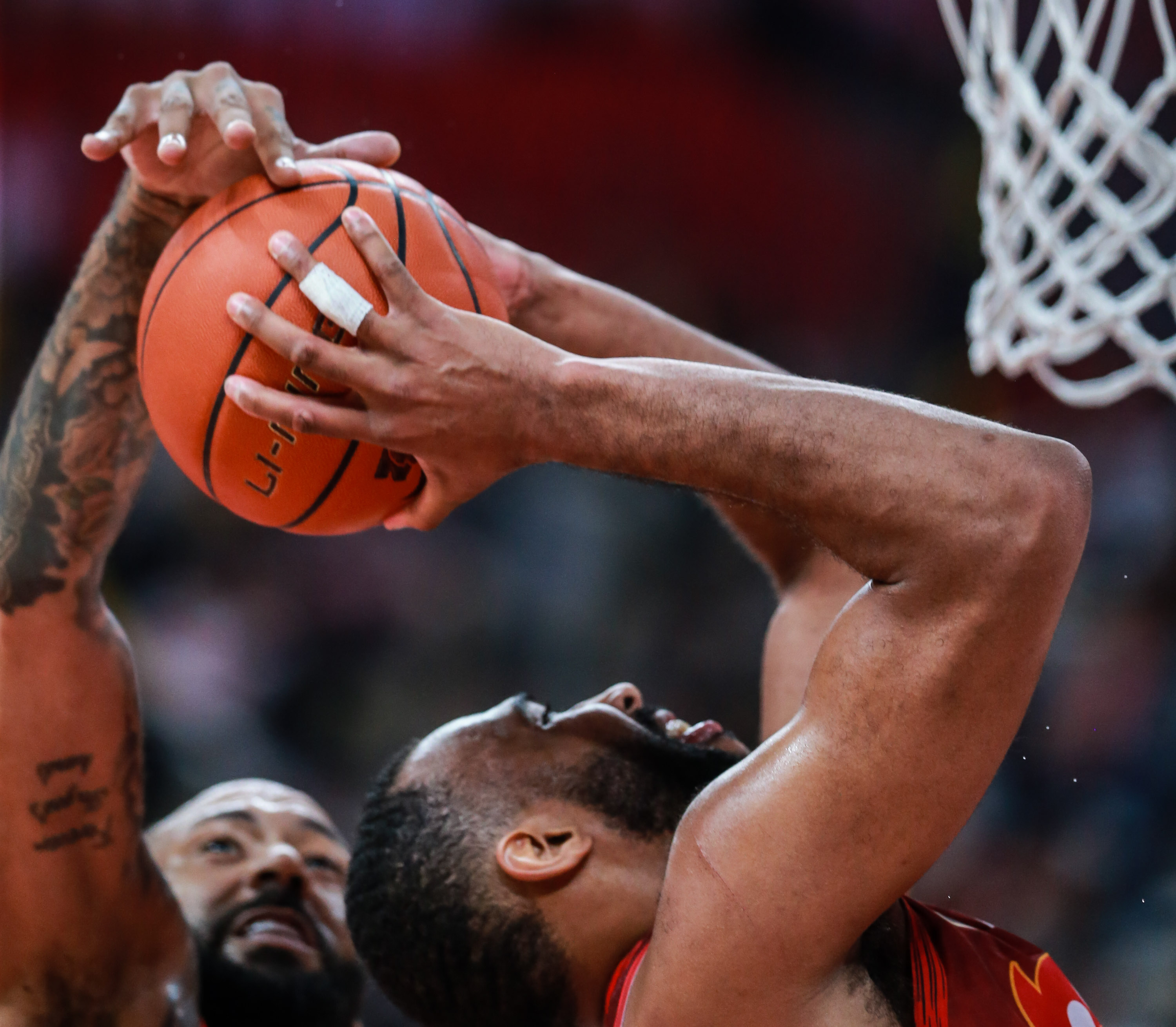 高质量传球带动球队在比赛中领先