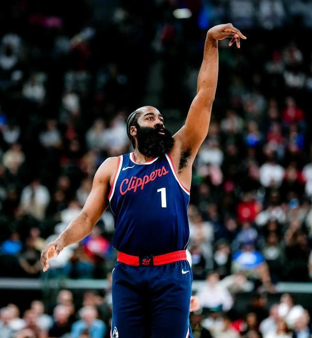 爵士客场不敌火箭,遭遇连败下场赛季濒危的简单介绍 爵士客场不敌火箭,遭遇连败下场赛季濒危的简单介绍