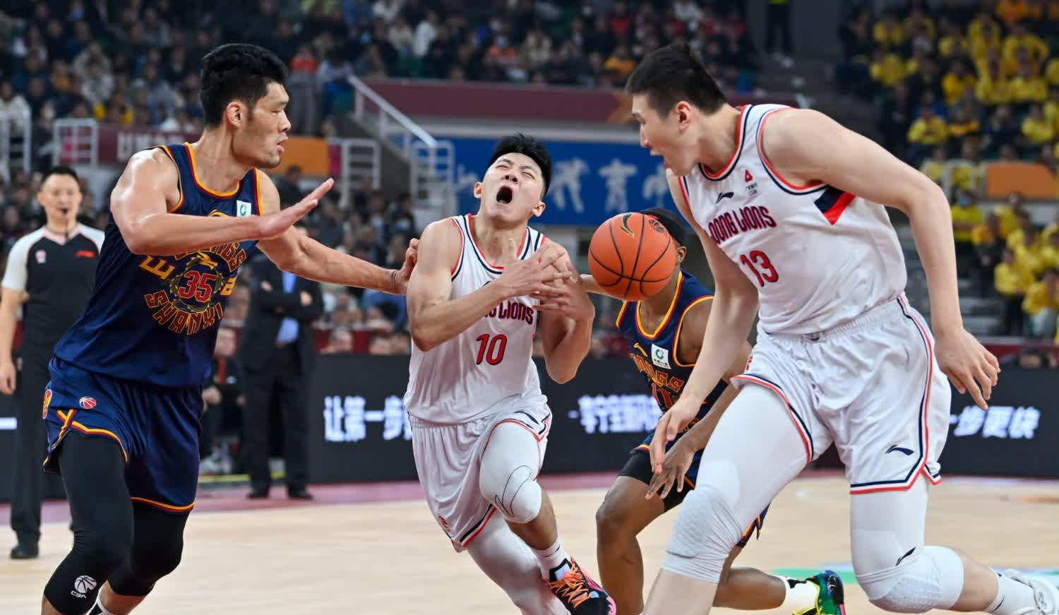 爱游戏登录-关于广州队在比赛中取得关键一分，跻身半决赛的信息