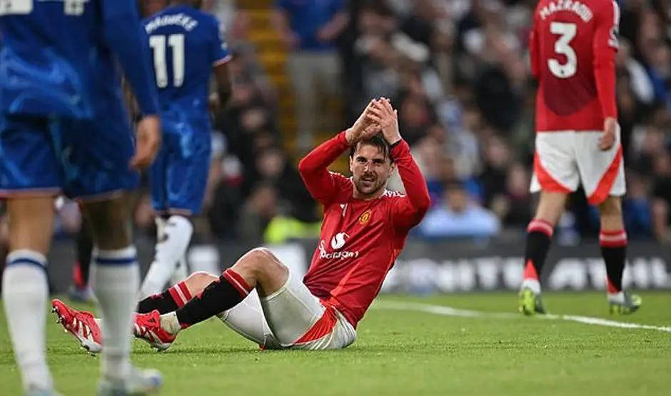 爱游戏app-曼联客场失利，困墧欧冠前景的简单介绍