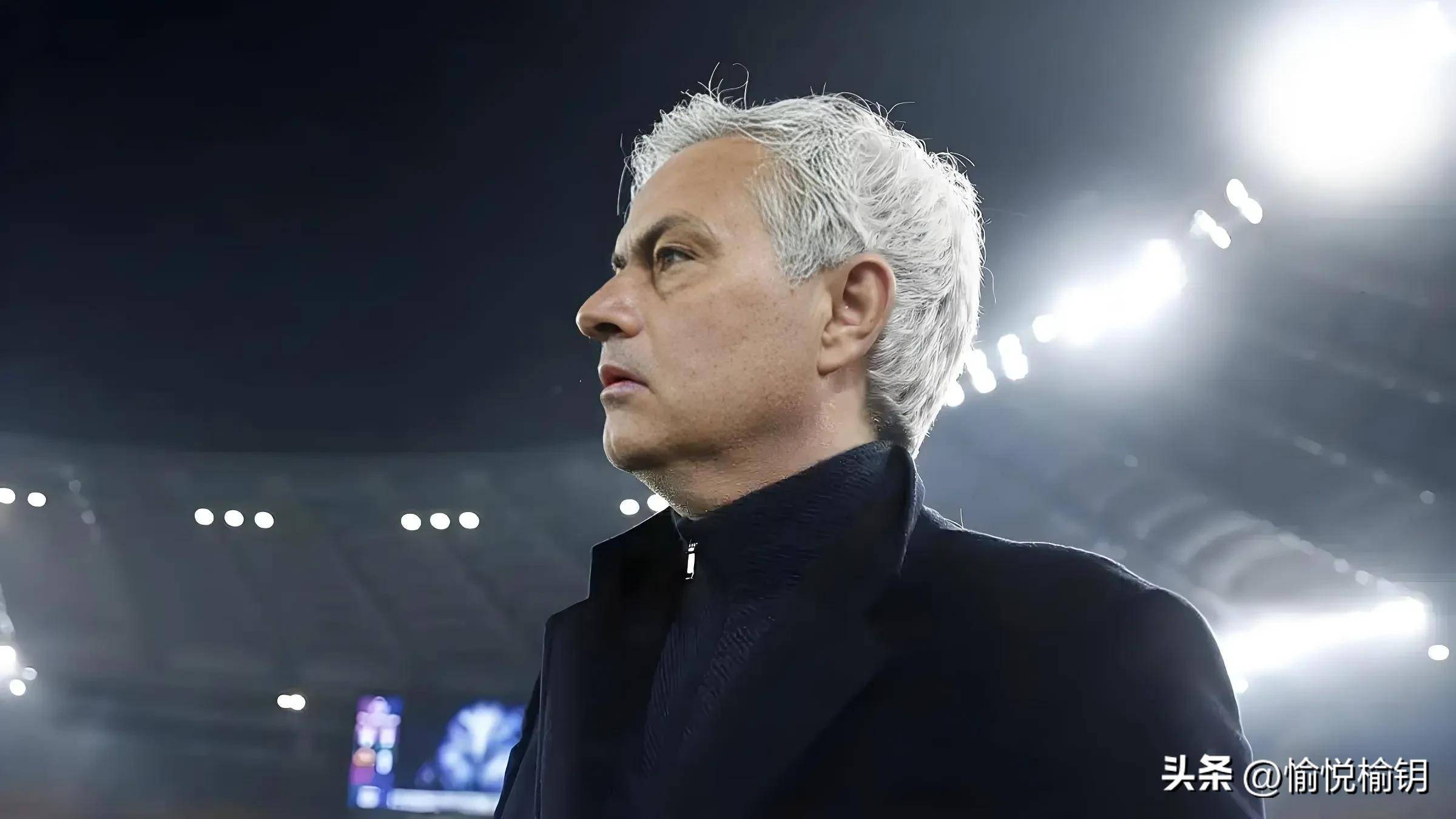 包含穆里尼奥执教新球队，备战欧联杯比赛的词条