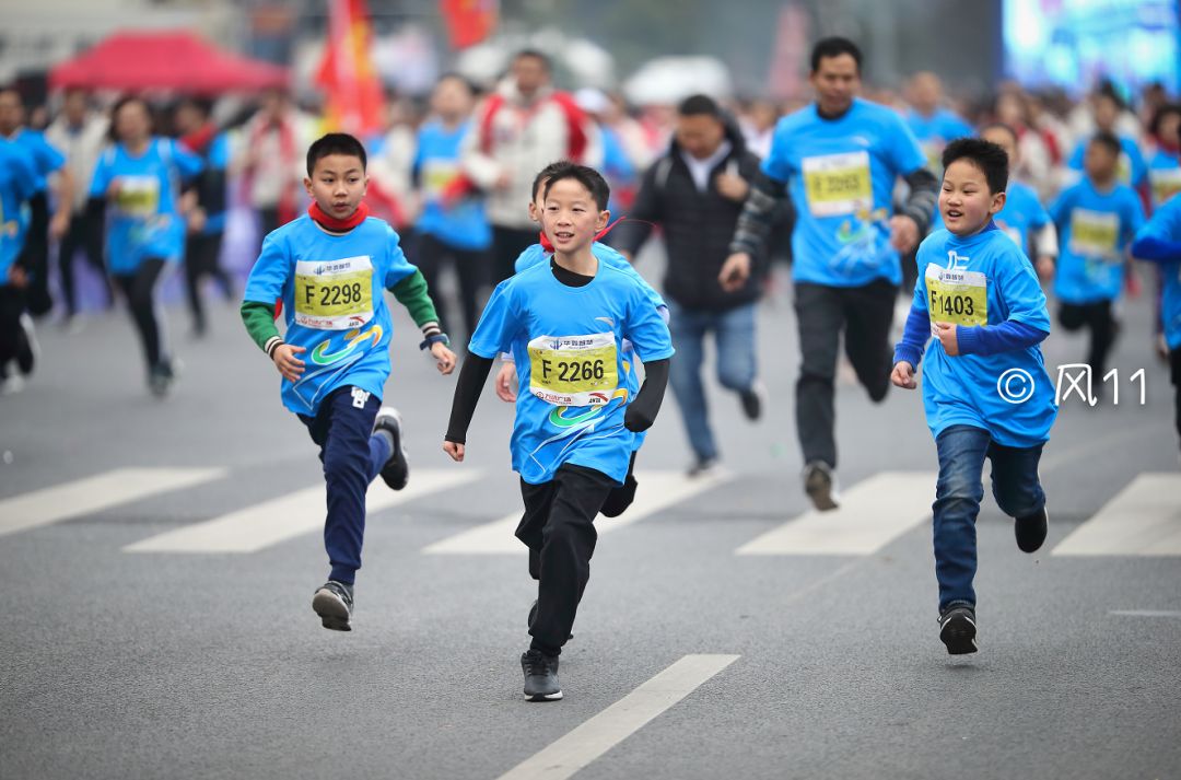 爱游戏体育官网-沸腾之战！力争冠军的队伍展开激烈角逐的简单介绍