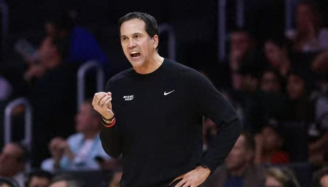 爱游戏网页版登录入口-主帅战术调整挖掘球员潜力取得突破