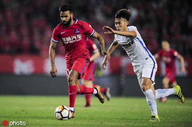 重庆斯威主场不敌对手，遭遇低迷的简单介绍