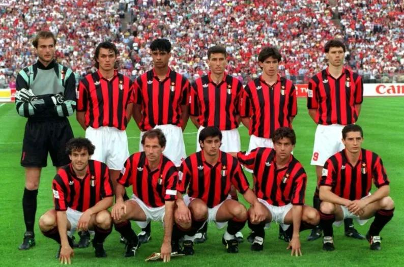 米兰德比激情上演球迷热情高涨 米兰德比激情上演球迷热情高涨