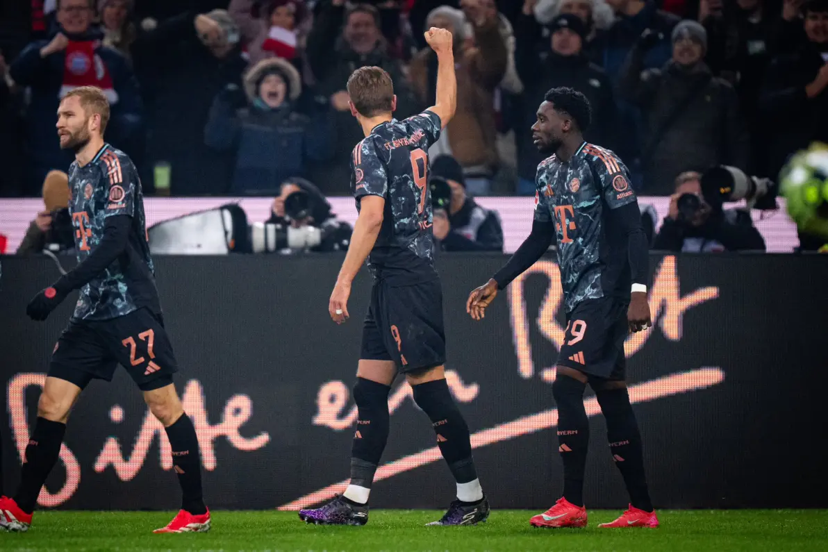 爱游戏在线登录-门兴格拉德巴赫客场失利，挫败收场