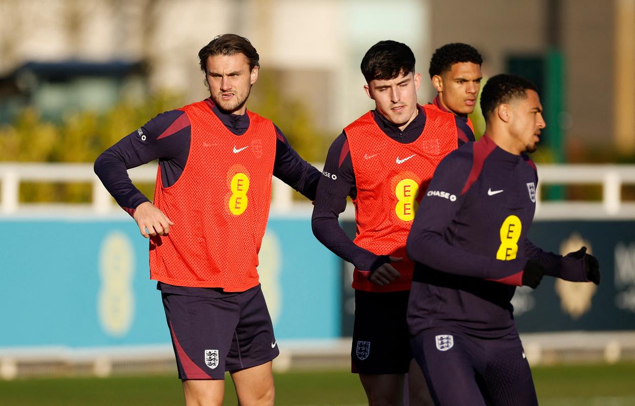 爱游戏登录-英格兰主教练发表讲话鼓励队员备战