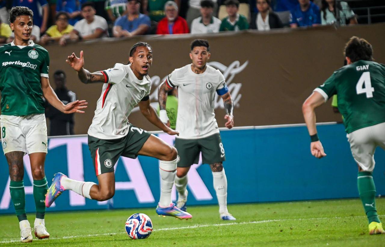 爱游戏官网网页版入口-切尔西前锋独中两元，球队险胜保持不败纪录的简单介绍