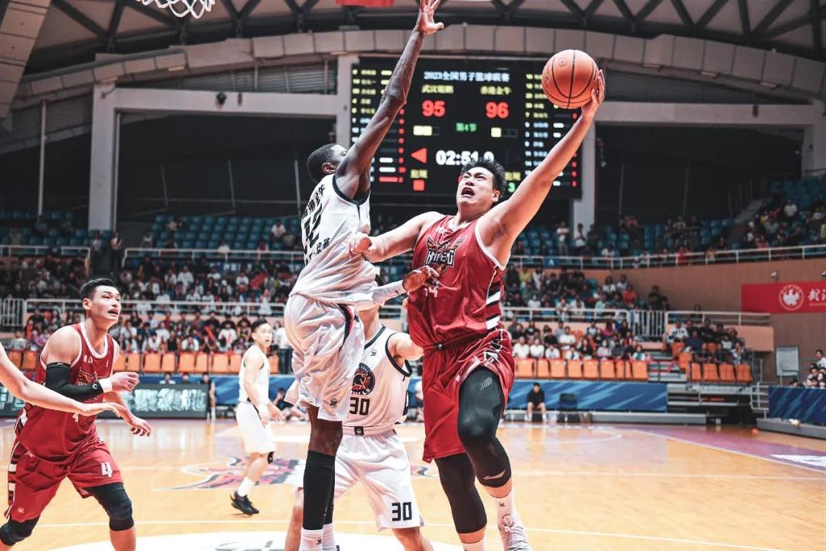 贵州男篮负重庆,遗憾结束赛季征程的简单介绍 贵州男篮负重庆,遗憾结束赛季征程的简单介绍