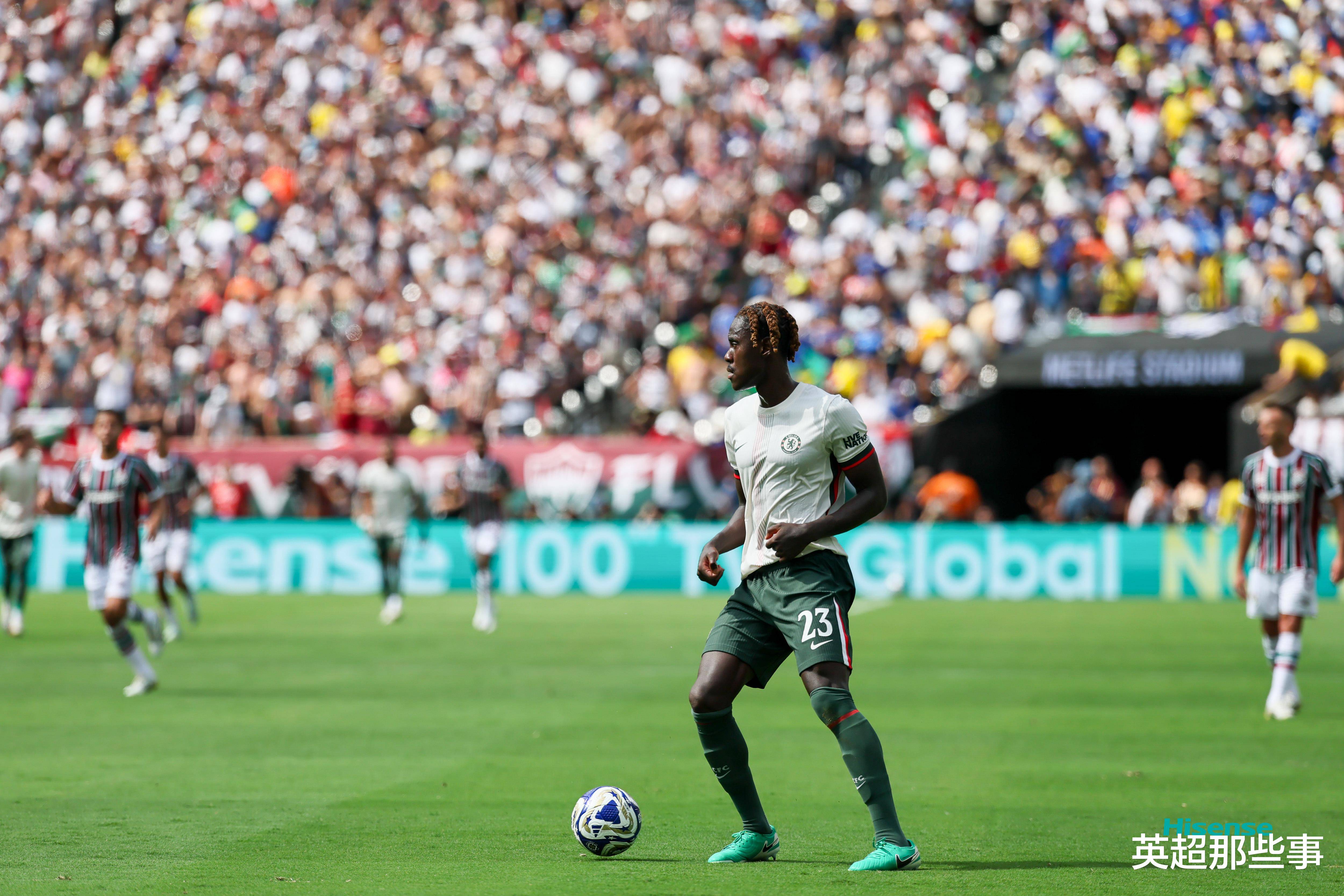 包含切尔西将对阵瓦伦西亚，欧洲赛场上将掀起波澜的词条