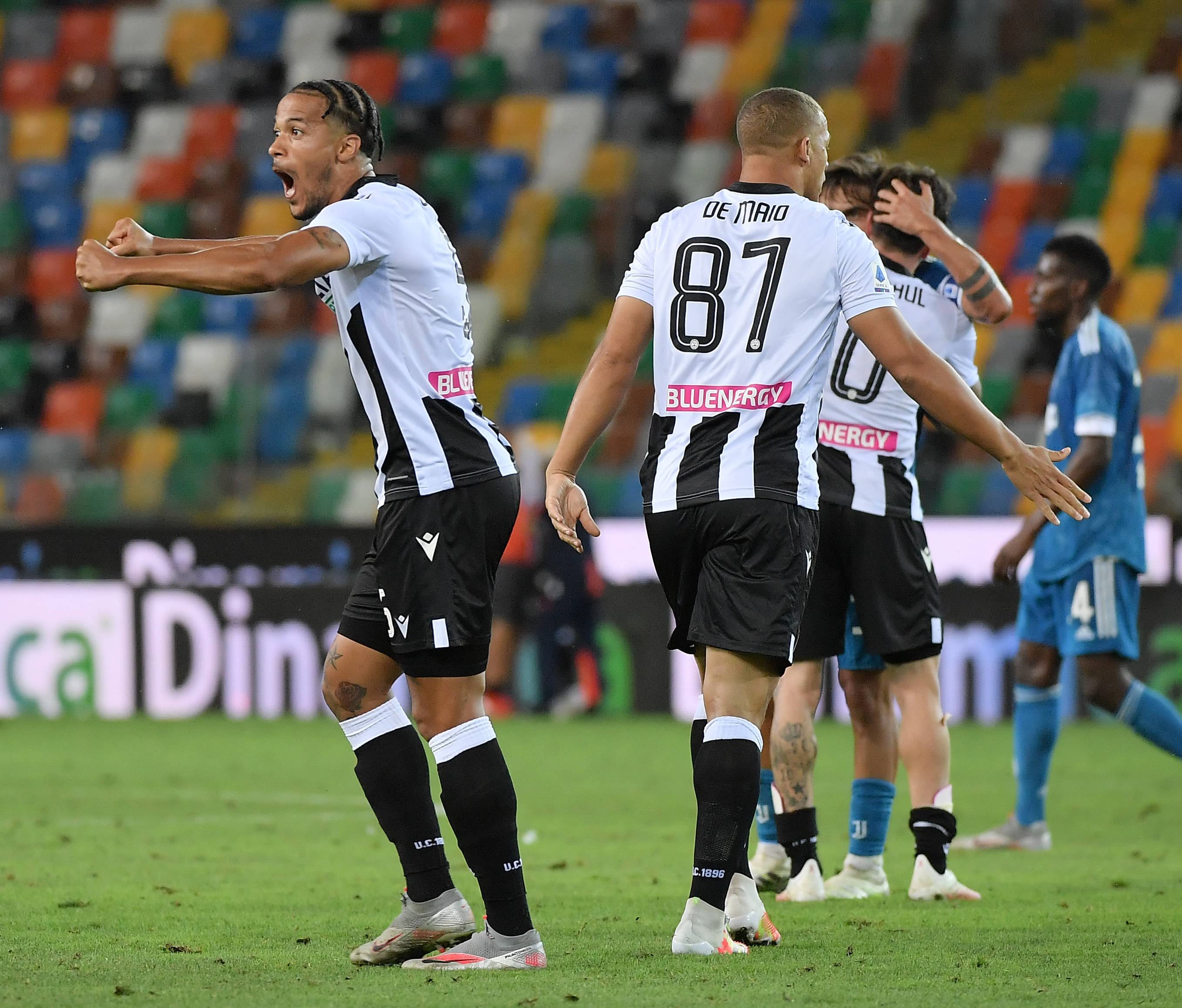 包含罗马取胜乌迪内斯:全队发威的词条 包含罗马取胜乌迪内斯:全队发威的词条