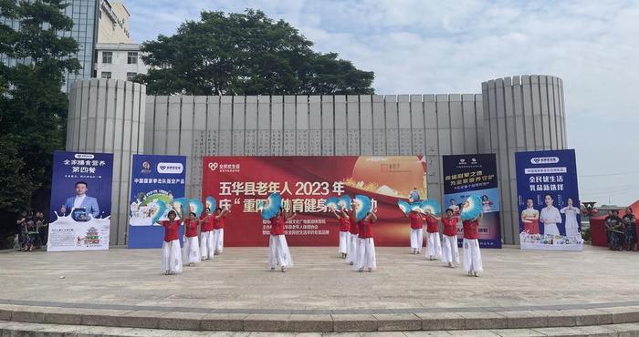 关于瑞士篮球联赛开幕典礼盛大举行,现场气氛热烈的信息 关于瑞士篮球联赛开幕典礼盛大举行,现场气氛热烈的信息