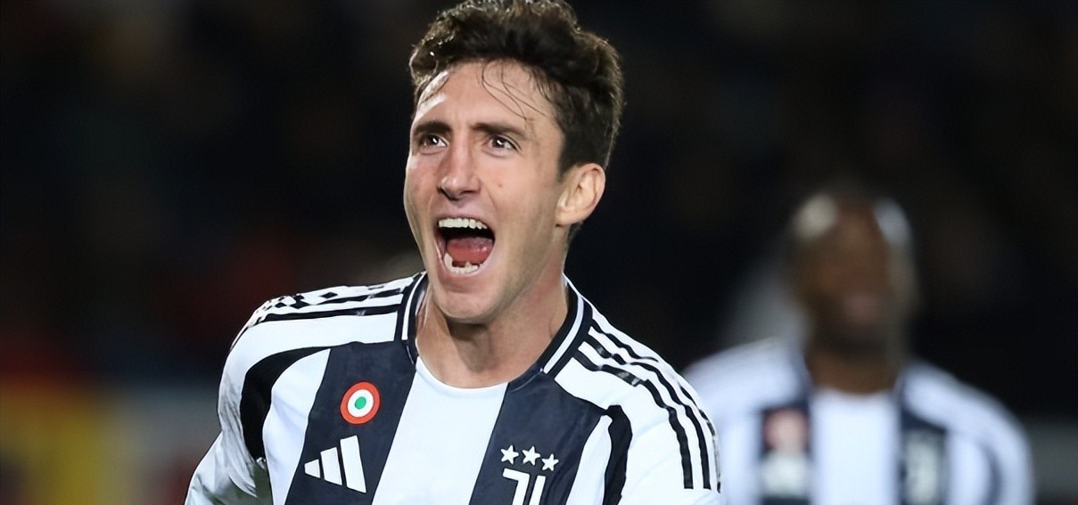 尤文图斯豪取三分,稳坐小组榜首 尤文图斯豪取三分,稳坐小组榜首