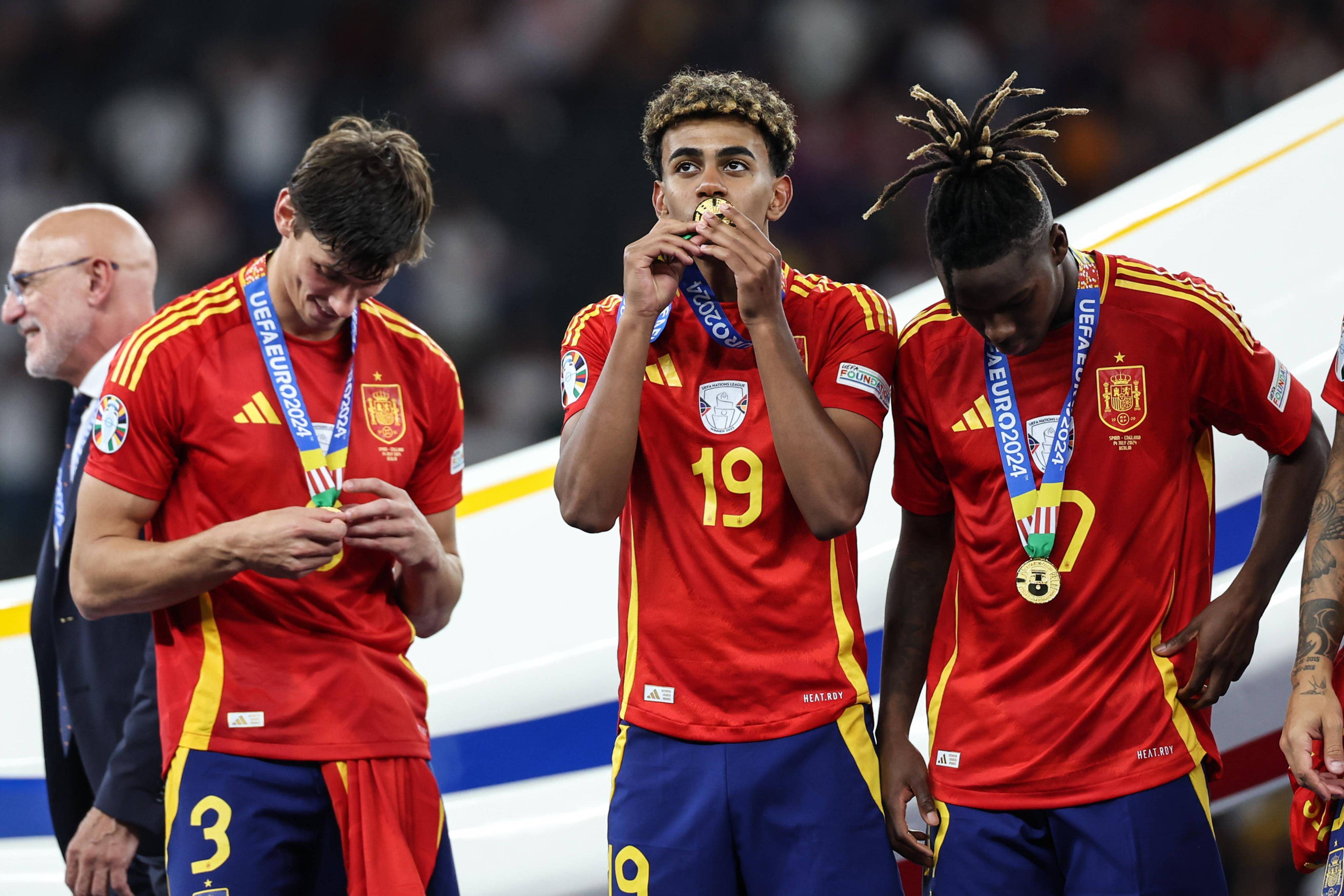 包含西汉姆联签下西班牙前锋,强化锋线火力的词条 包含西汉姆联签下西班牙前锋,强化锋线火力的词条