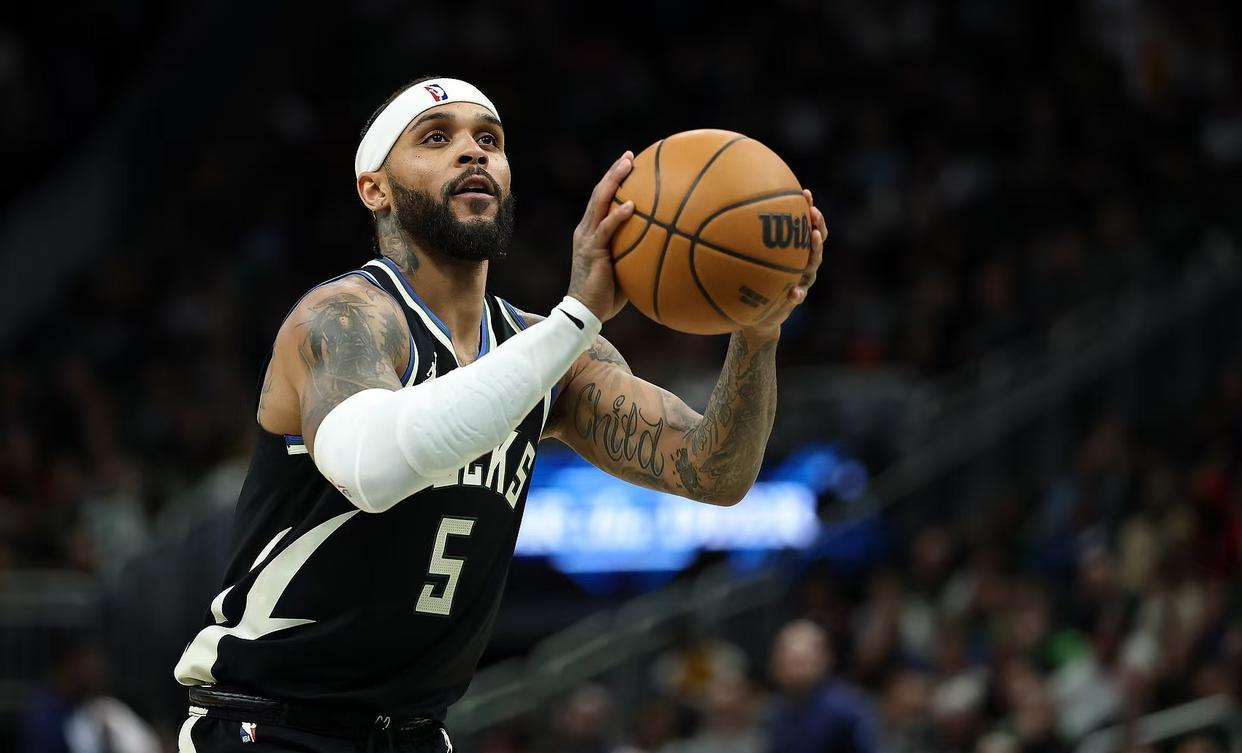 爱游戏中国官网-雄鹿队主力球员状态回暖，球队迎来胜利连连的简单介绍