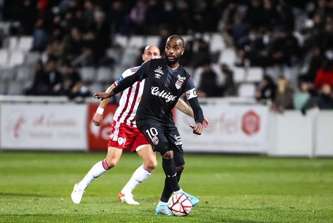 甘冈主场抢分,成功抓住反扑良机 甘冈主场抢分,成功抓住反扑良机