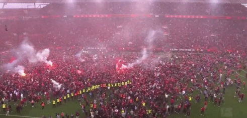 包含梦幻比赛迎来高潮：日本队勇夺胜利关键的词条