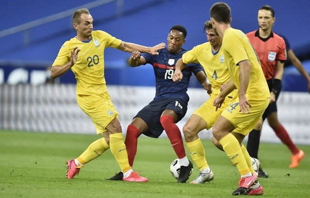 爱游戏网页版入口-乌克兰队在欧国联小组赛中积分领先