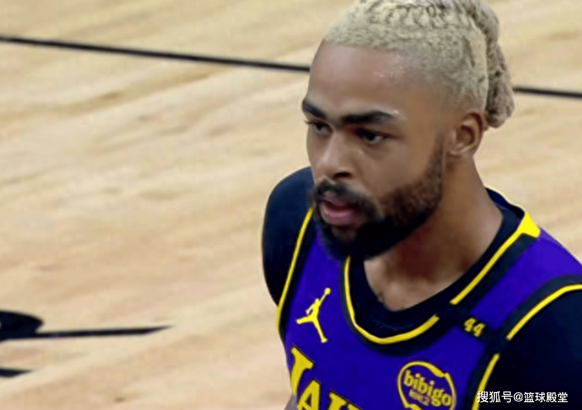 湖人背靠背战胜爵士，浓眉低迷表现不影响比赛的简单介绍