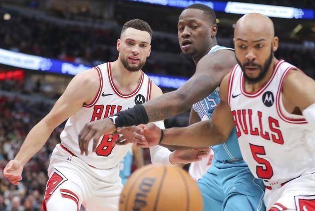 公牛击败黄蜂,拉维尼实现绝杀 公牛击败黄蜂,拉维尼实现绝杀