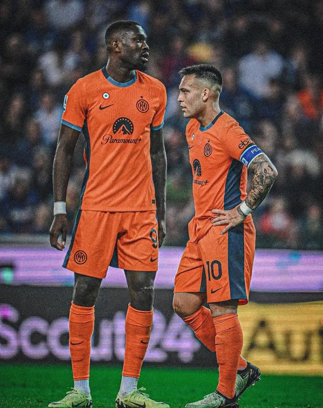 国米前锋连续上演惊艳进球,帮助球队战胜对手 国米前锋连续上演惊艳进球,帮助球队战胜对手